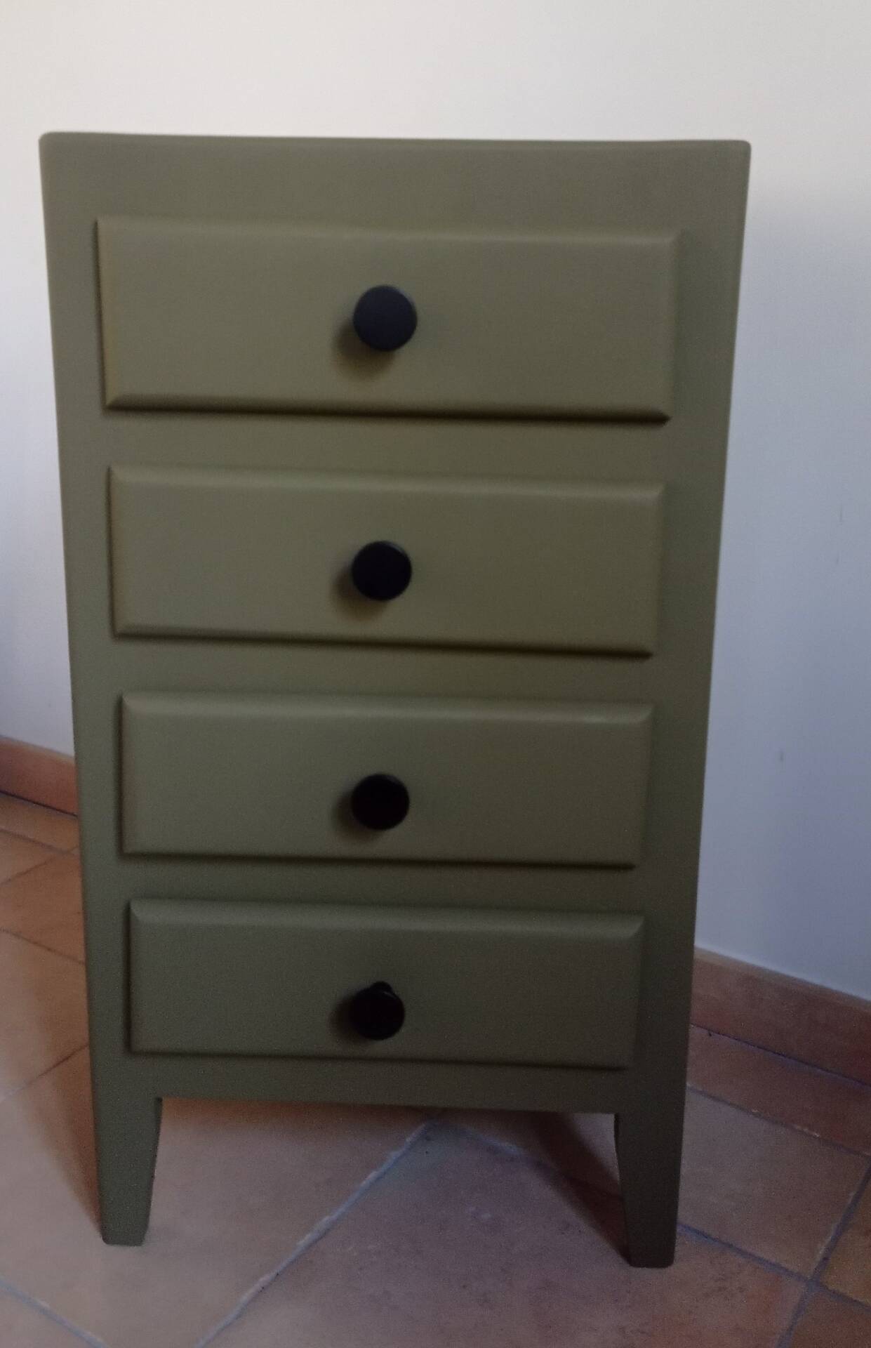 Chiffonnier vintage