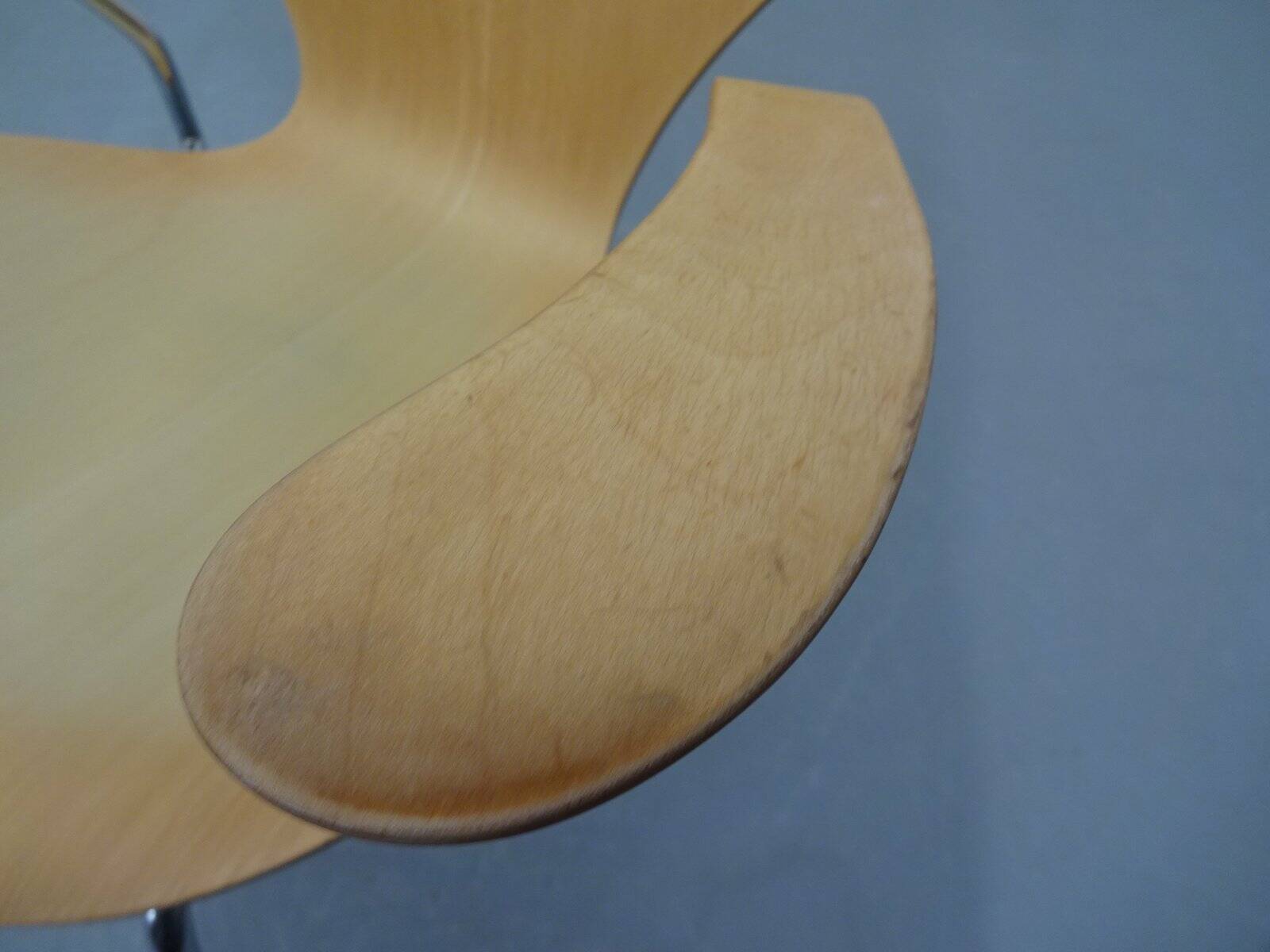 Danish 3207 Armchair by Arne Jacobsen for Fritz Hansen, 1991