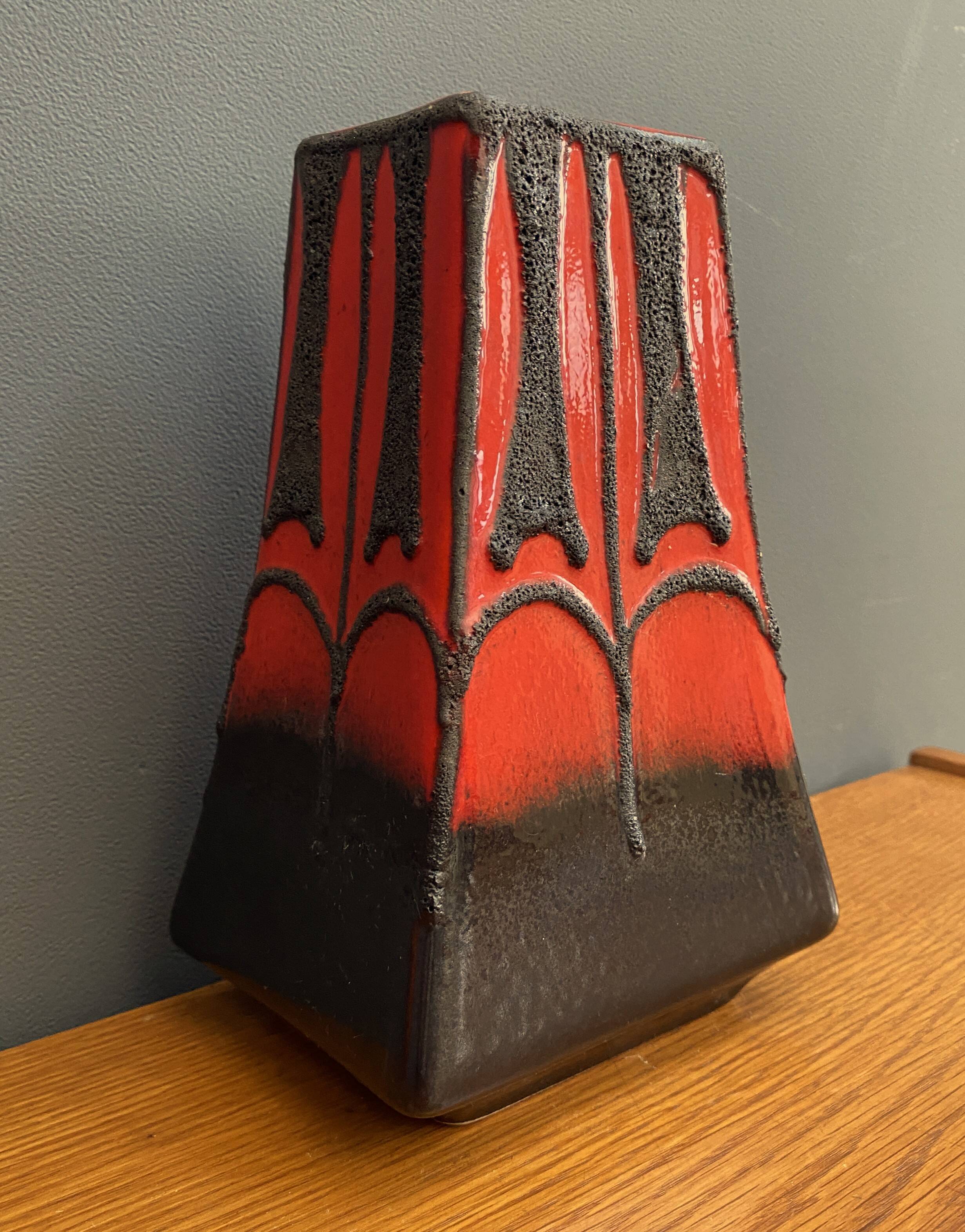 Fat lava vase by Fohr west Gemany model 342-20
