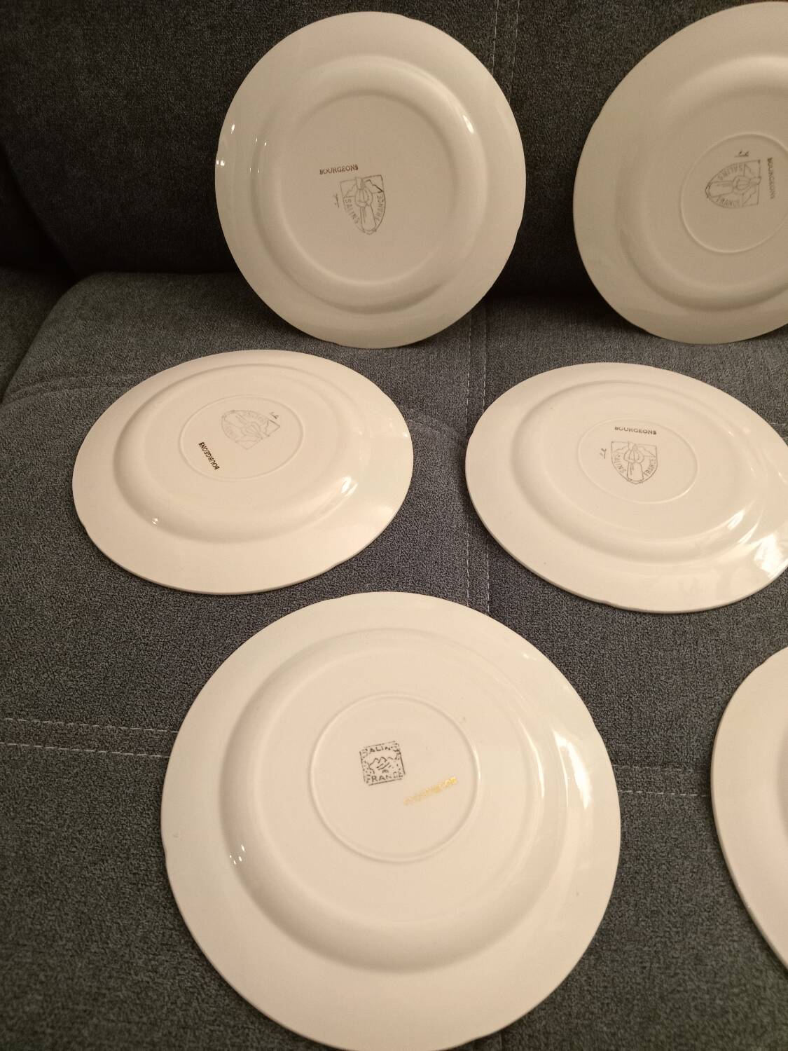 Lot d'assiettes à desserts vintage