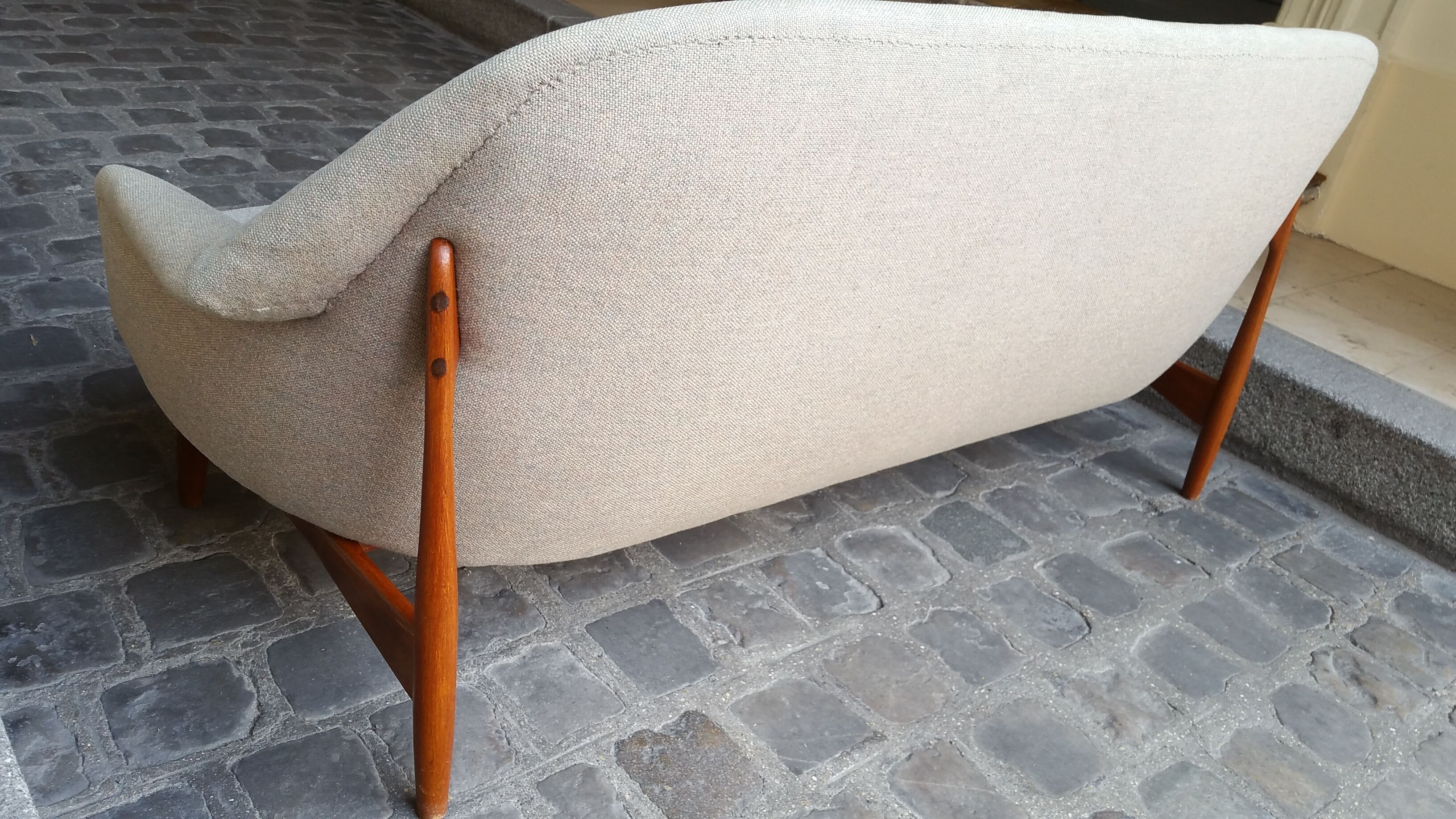 Sofa organic Danish Ib Kofod - Larsen for Carlo Gahrn of 1957