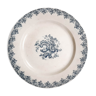 Louis XV dish in Earth of Gien Iron Earth