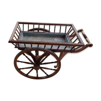 Garden cart or bar