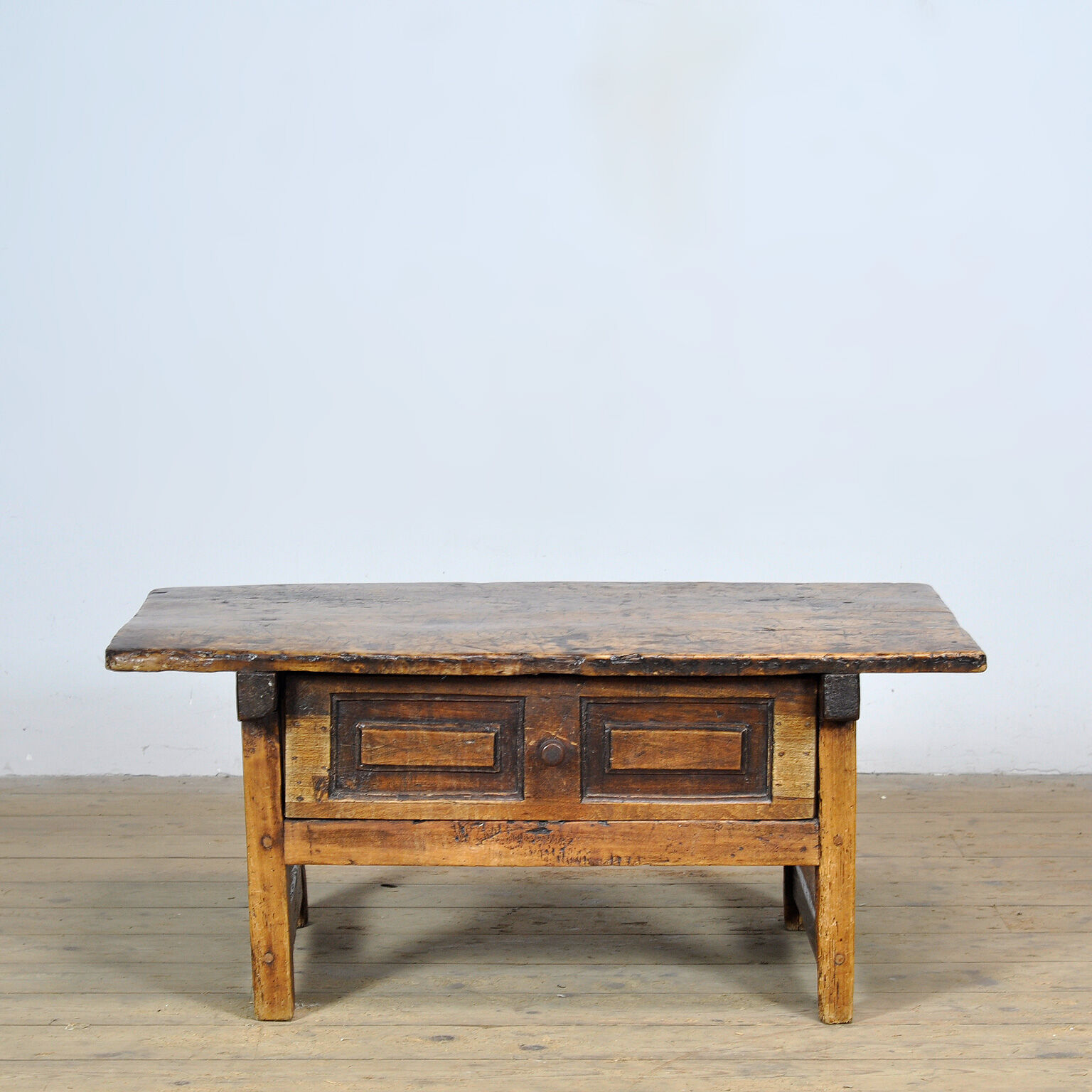 Spanish chestnut table, 17th/18th century