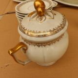 dinnerware set