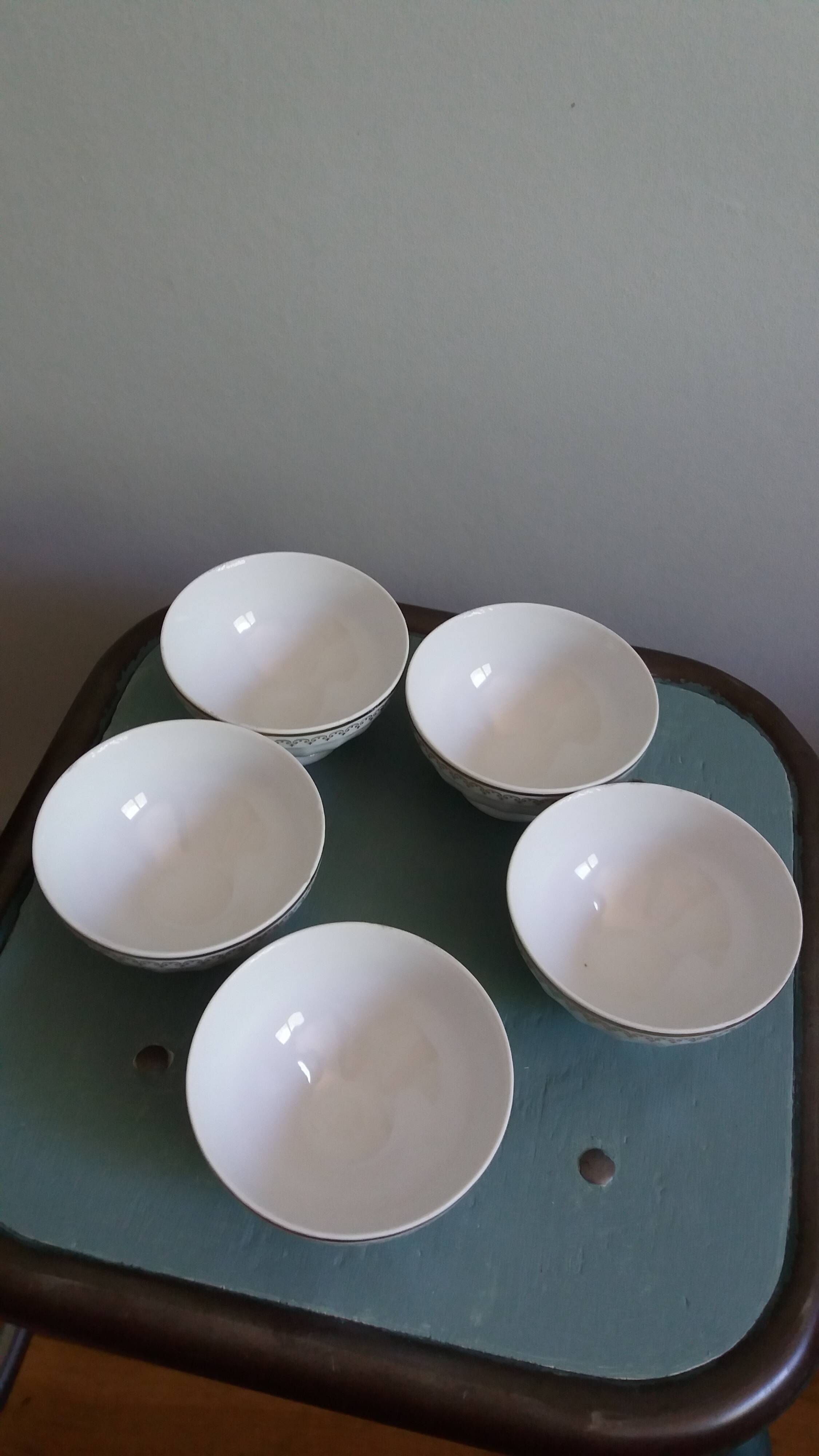 Bols côtelés en porcelaine de Chauvigny, Fernand Deshoulières