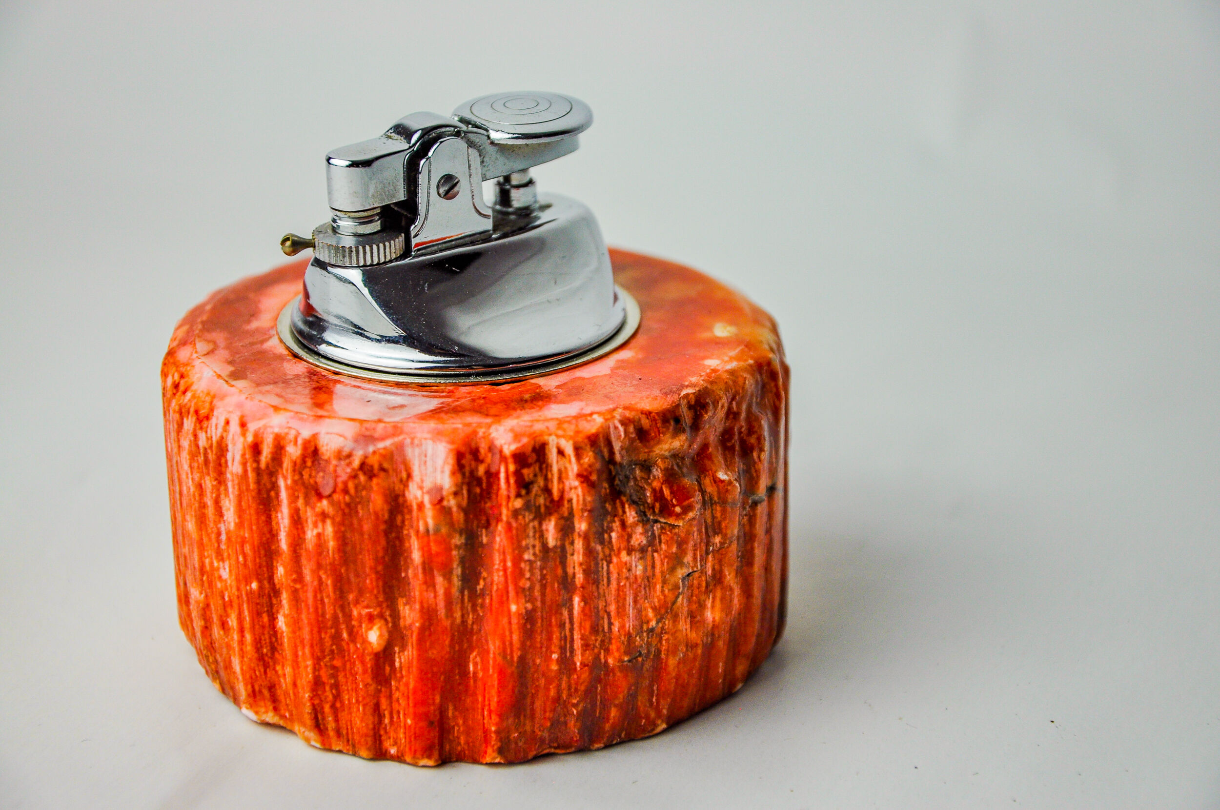 Red alabaster lighter by Romano Bianchi, Italy, 1970