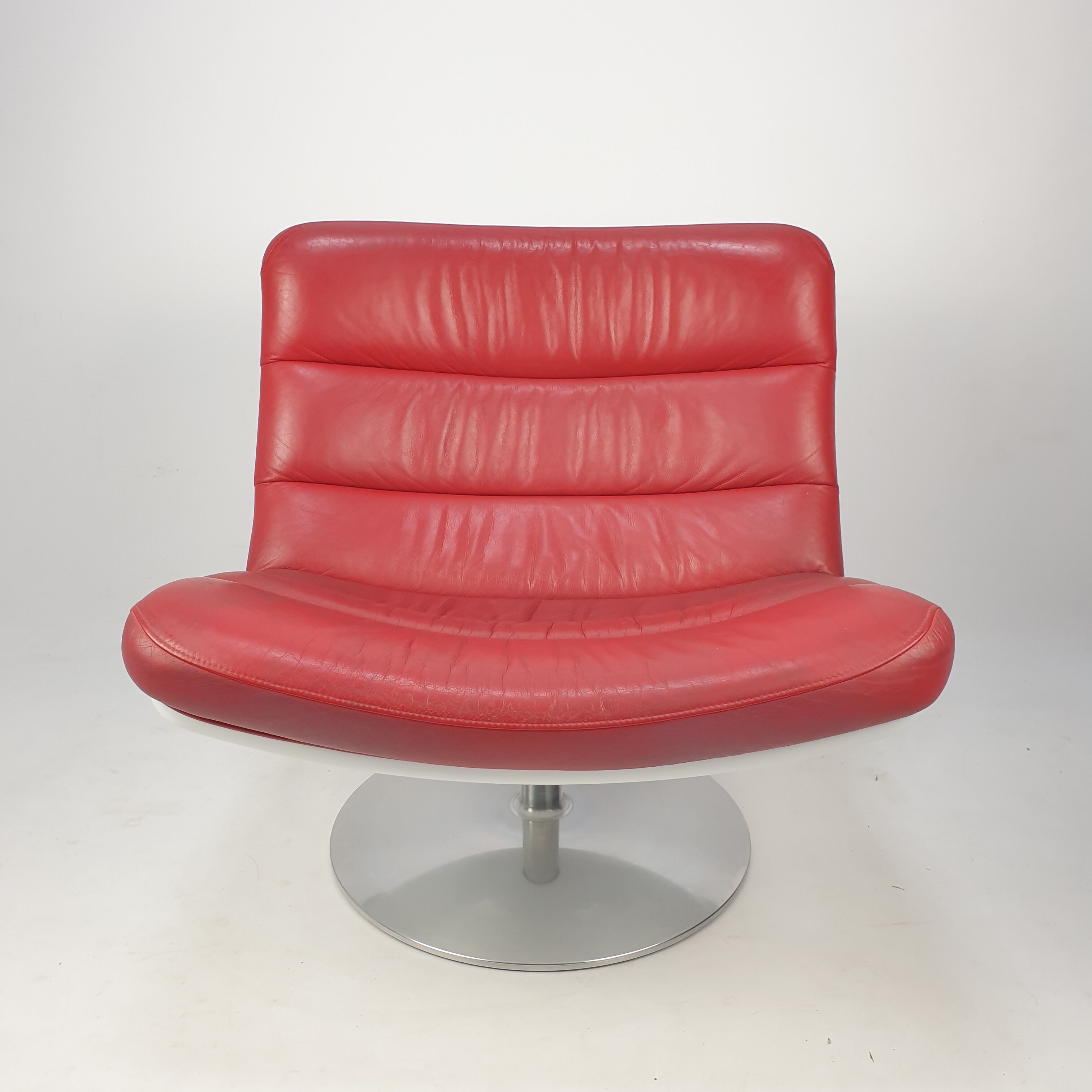 Model F978 lounge chair by Geoffrey Harcourt for Artifort, 1990s