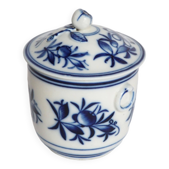 Bayeux porcelain pot
