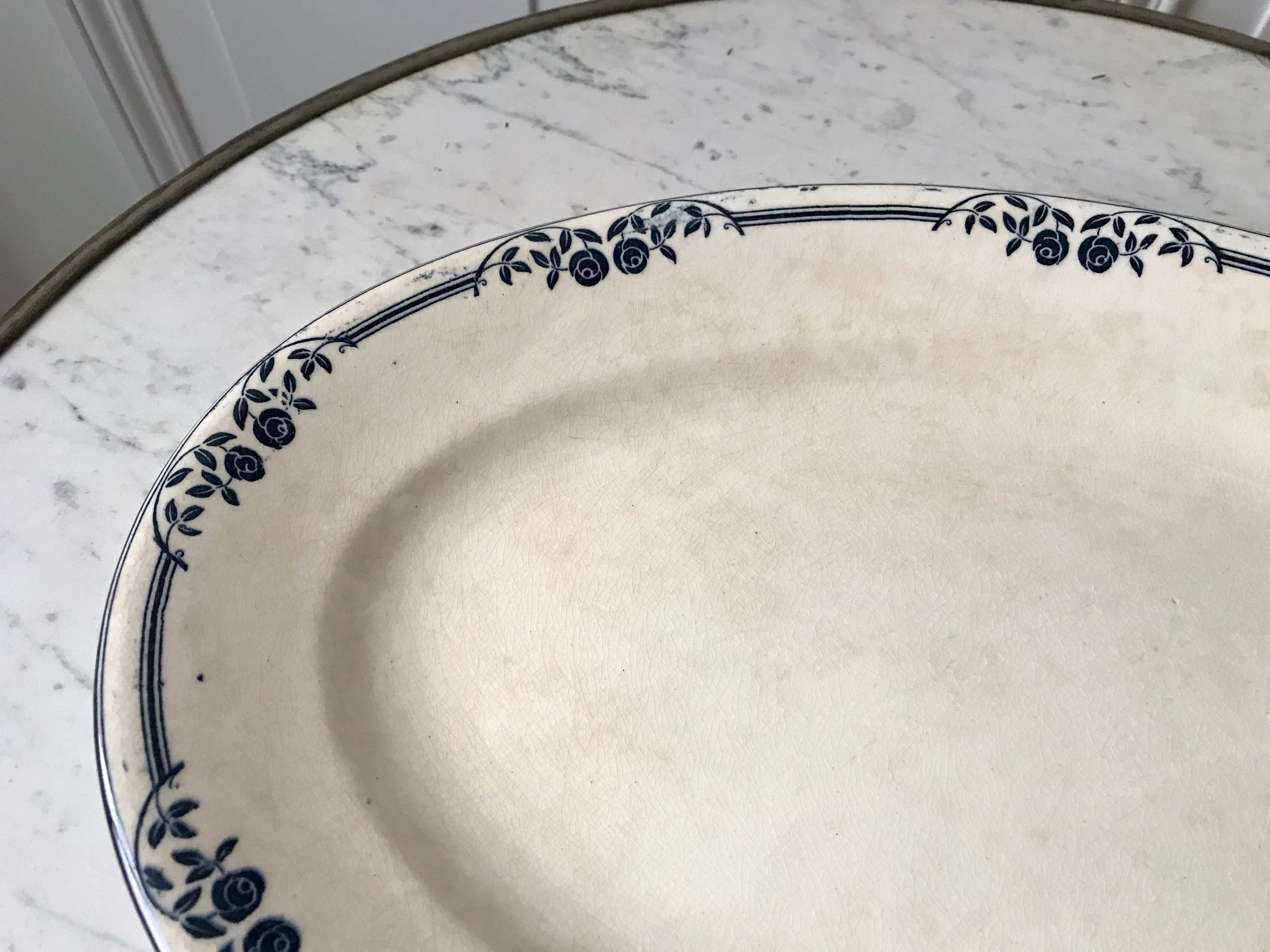 oval flat Terre de Fer bleu XIXth