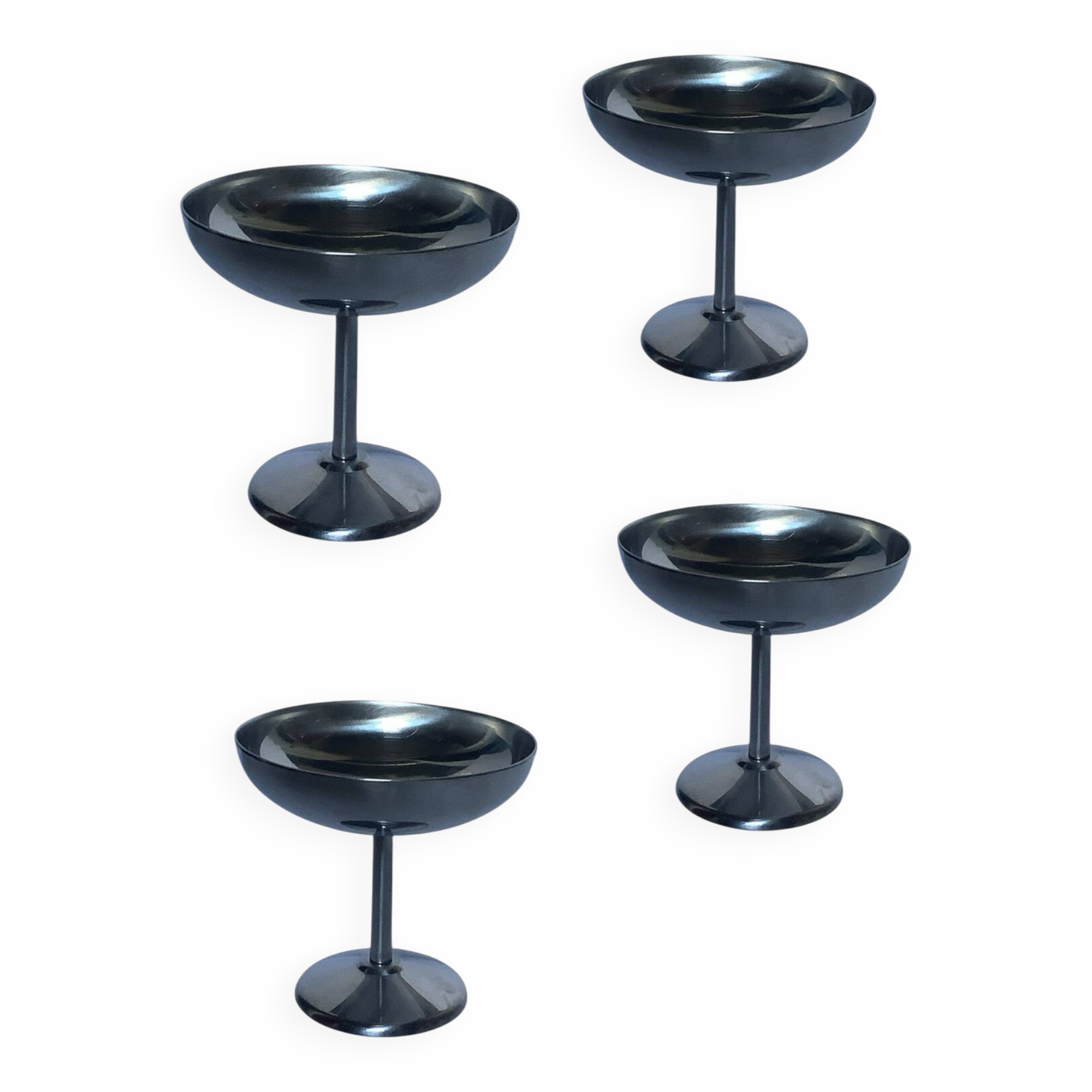 Set of 4 stainless steel cups