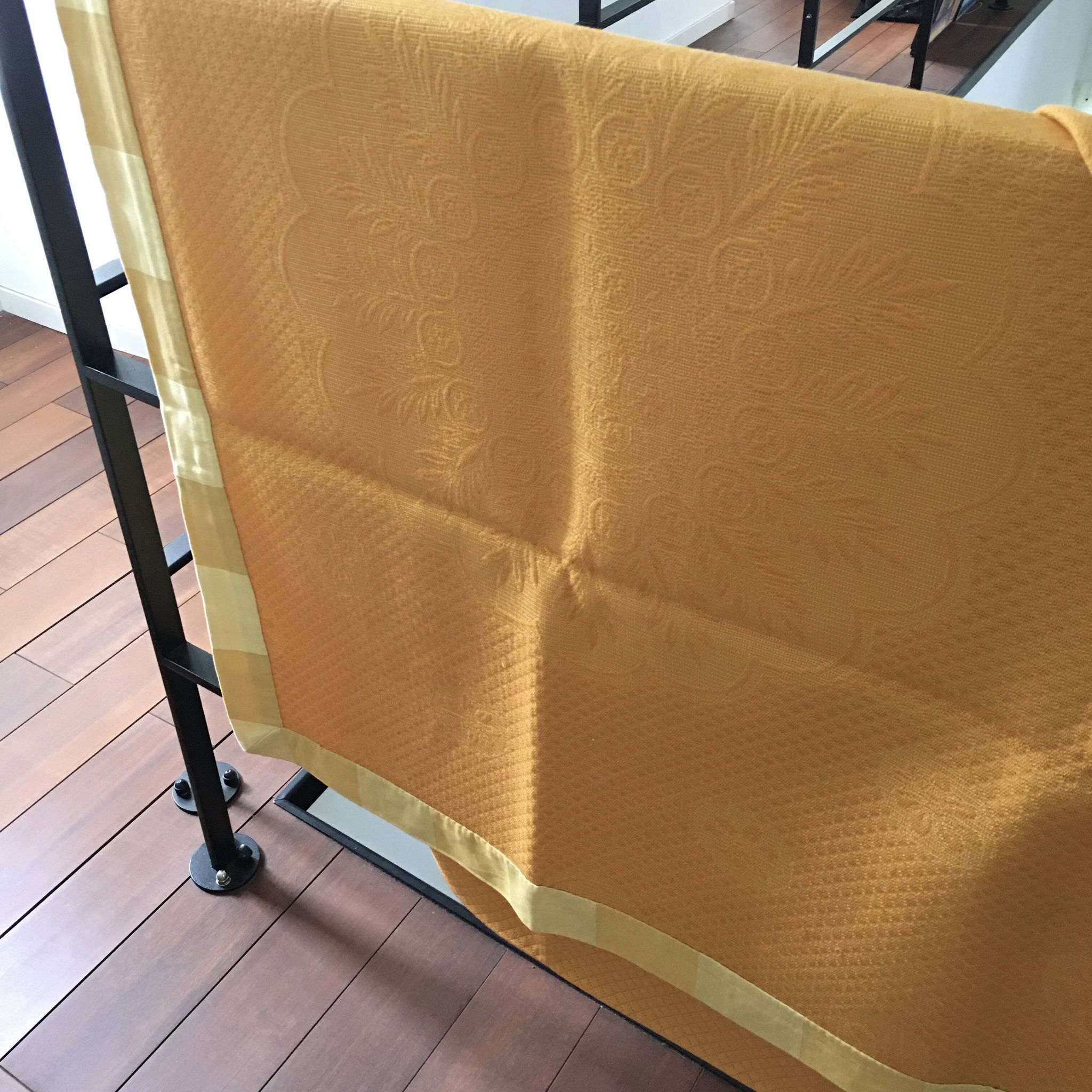 Tapis de Table Jaune tissus Pierre Frey 310 x 150 cm