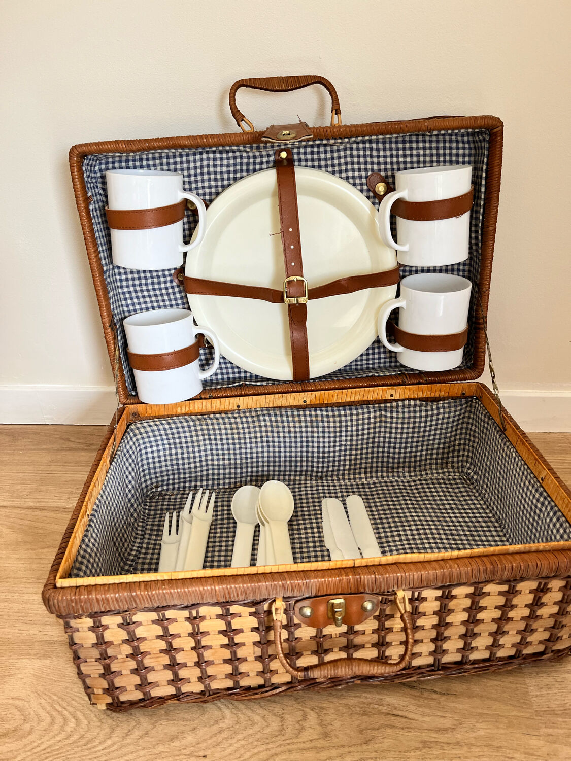 Vintage picnic basket