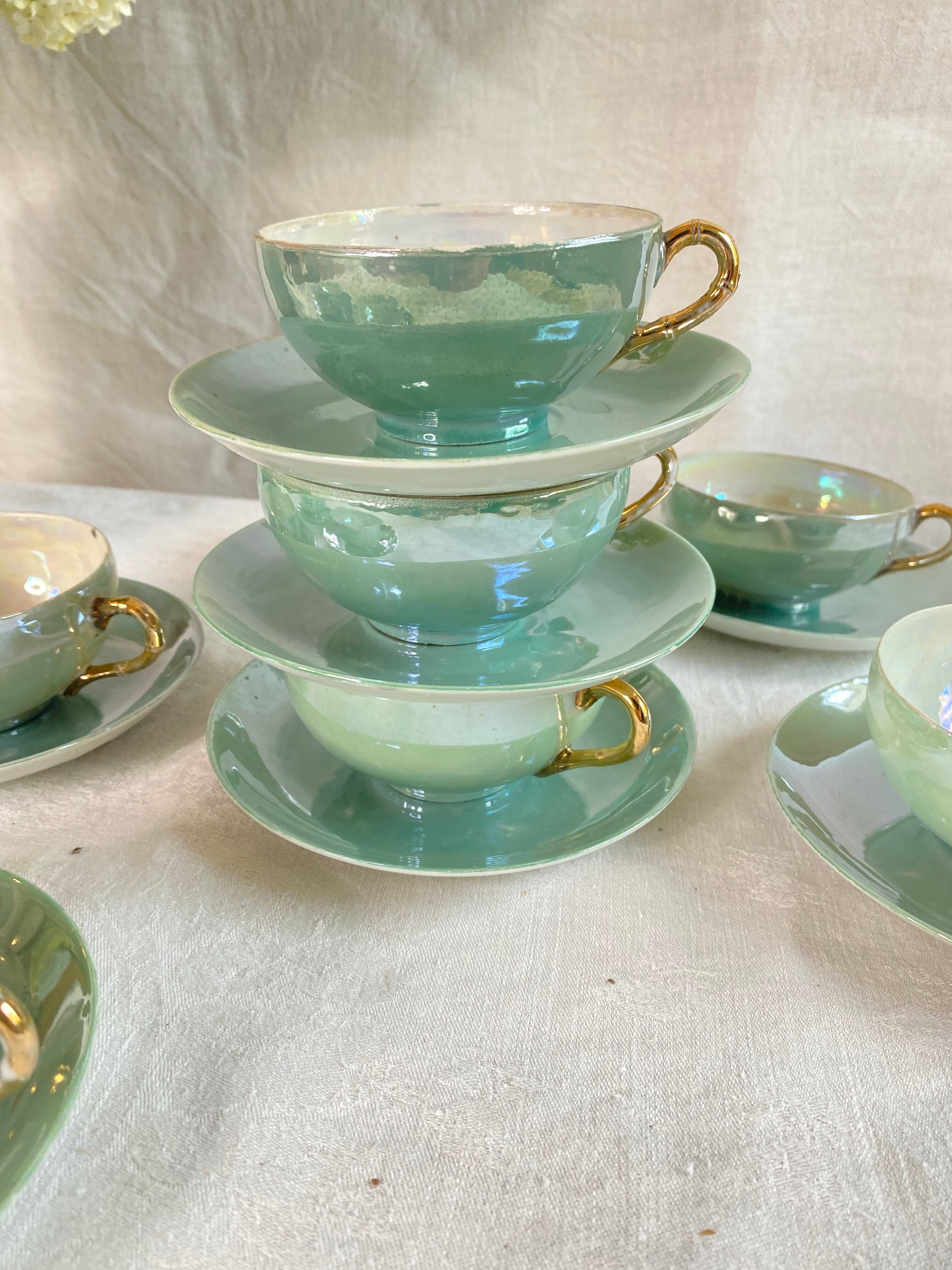 Japanese Nacrée porcelain coffee cups