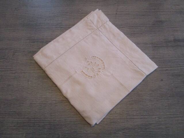 Antique embroidered pillowcase: 75x75cm