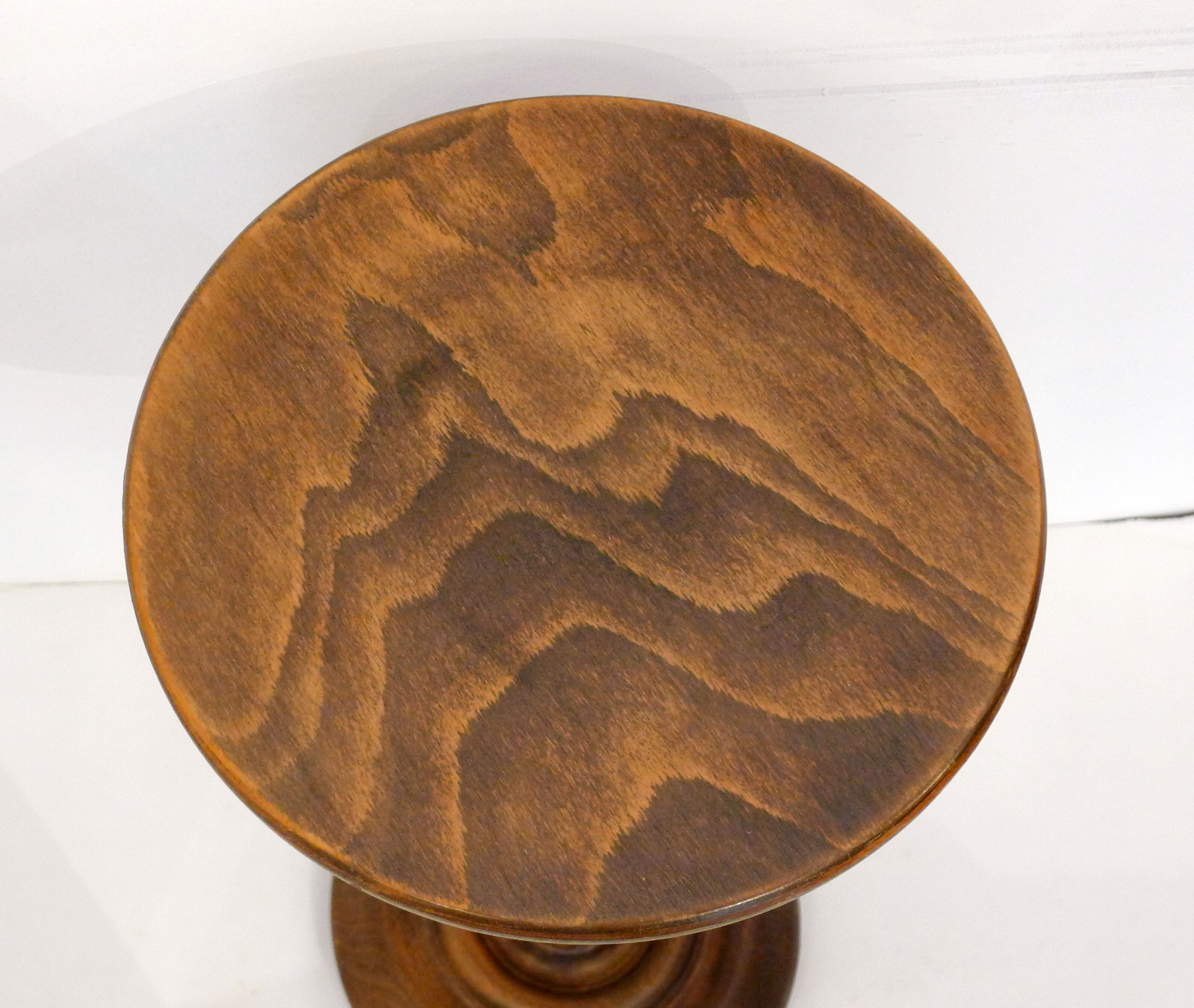 Small twisted column harness