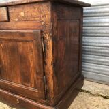 Buffet grocery counter 19th