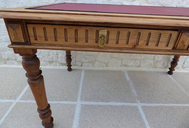 Antique desk with 2 drawers and burgundy faux leather top - Very good condition -