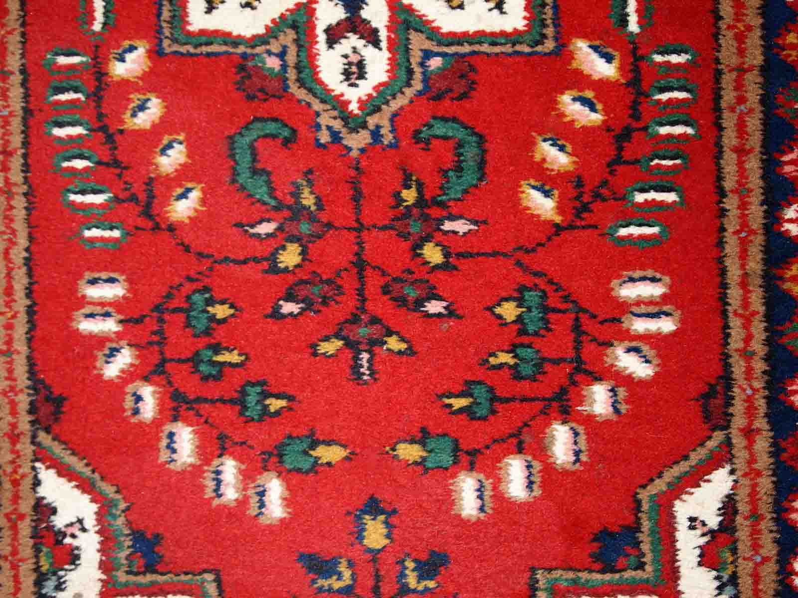 Vintage Persian Carpet Hamadan handmade 70cm x 136cm 1970s, 1C779
