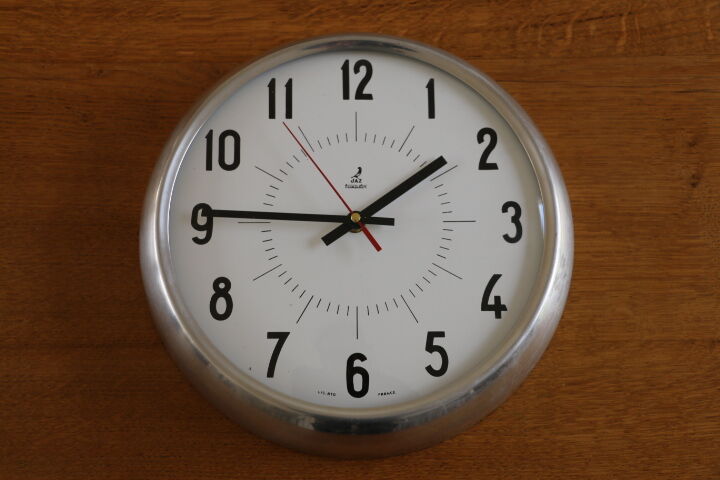Horloge murale JAZ ronde acier 1960