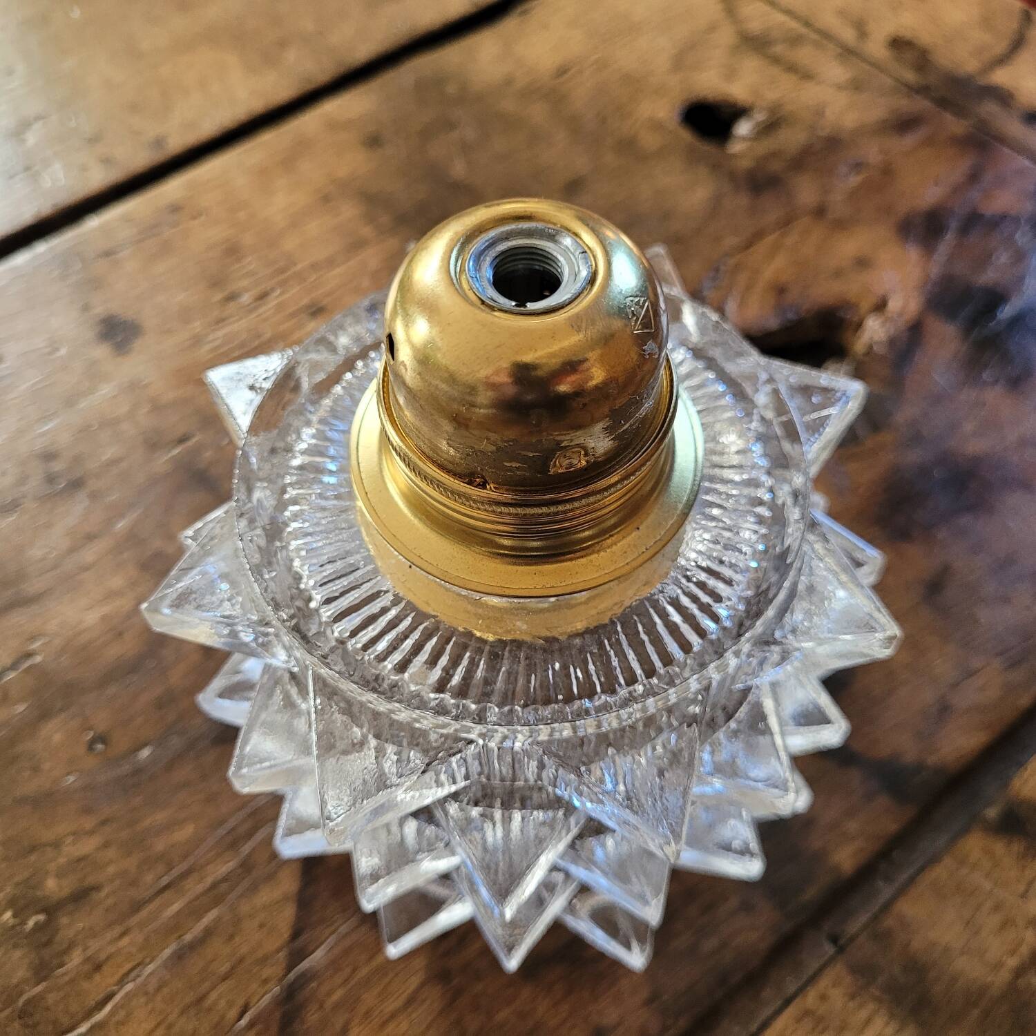 Abat-jour en verre moulé géométrique années 1960