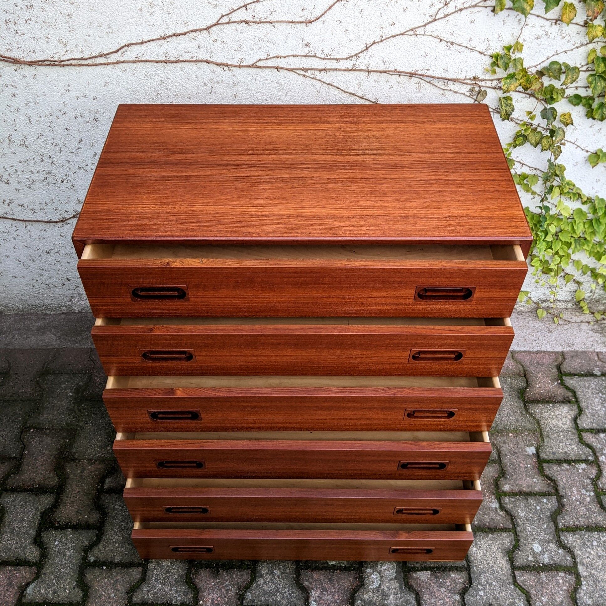 Danish teak chest of drawers by Dyrlund, 1960