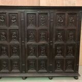 Meuble de rangement a trois portes de style Renaissance XX siècle