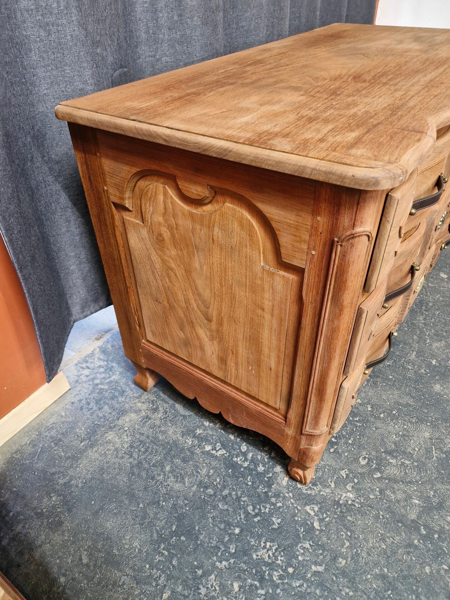 Wooden commode Aerogommer