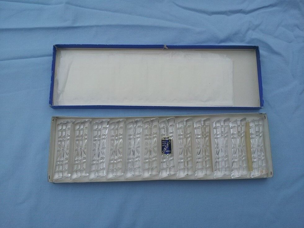 12 crystal knife holders
