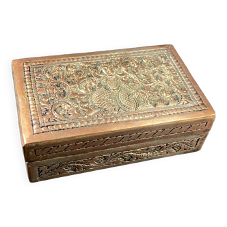 Boîte de section rectangulaire cuivre décor Khmer, Cambodge