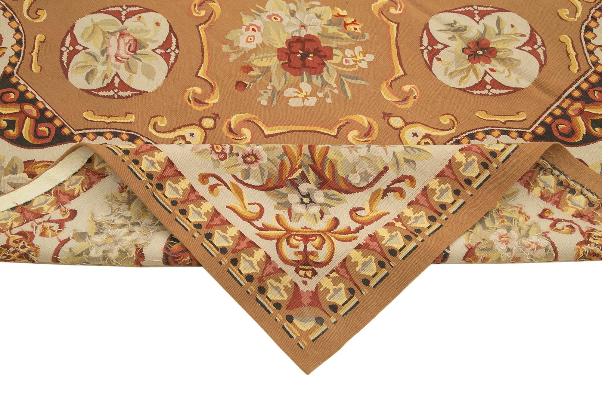 Handmade European Vintage Aubusson Kilim 236 cm x 306 cm