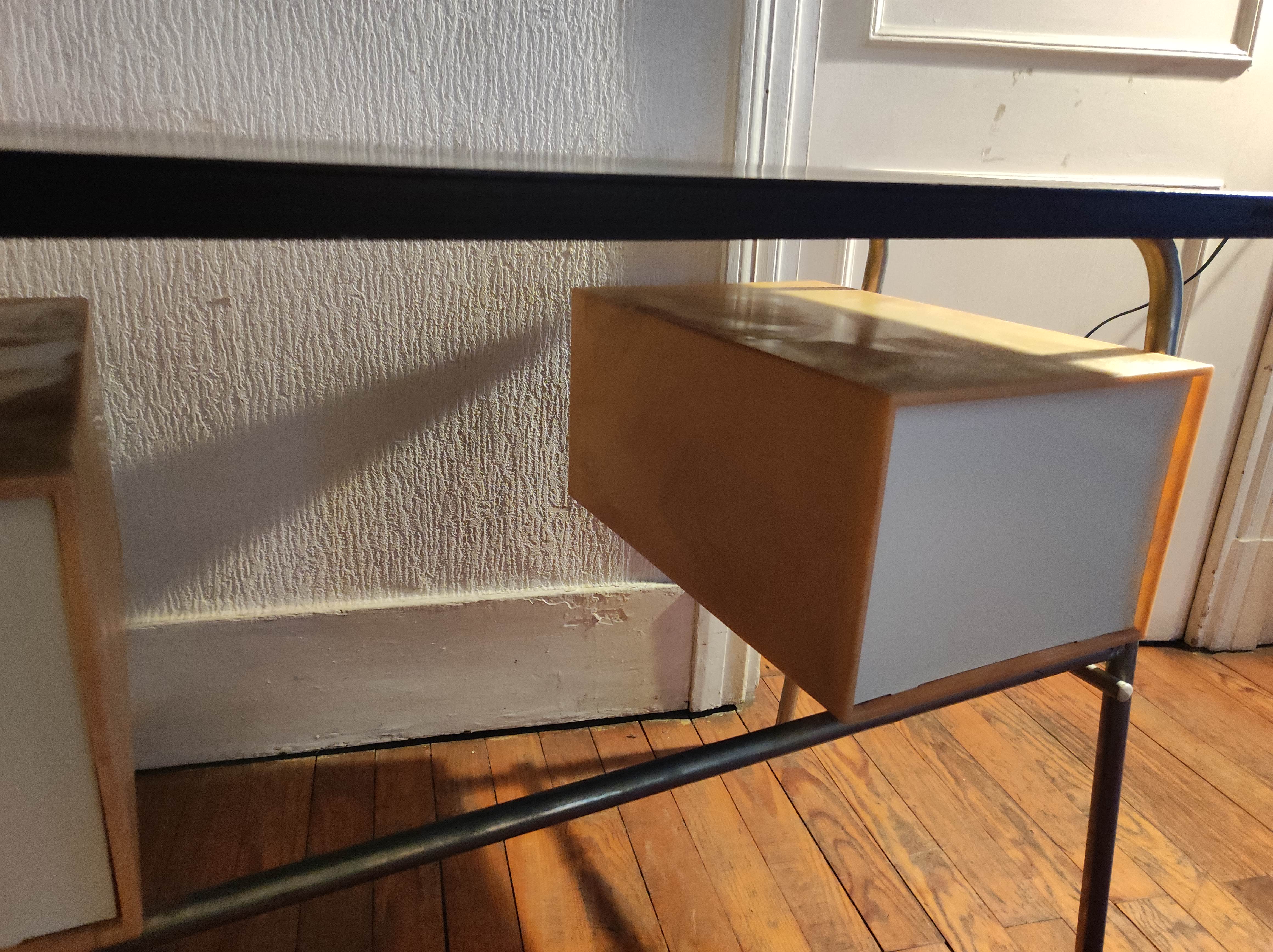 Bureau 1960