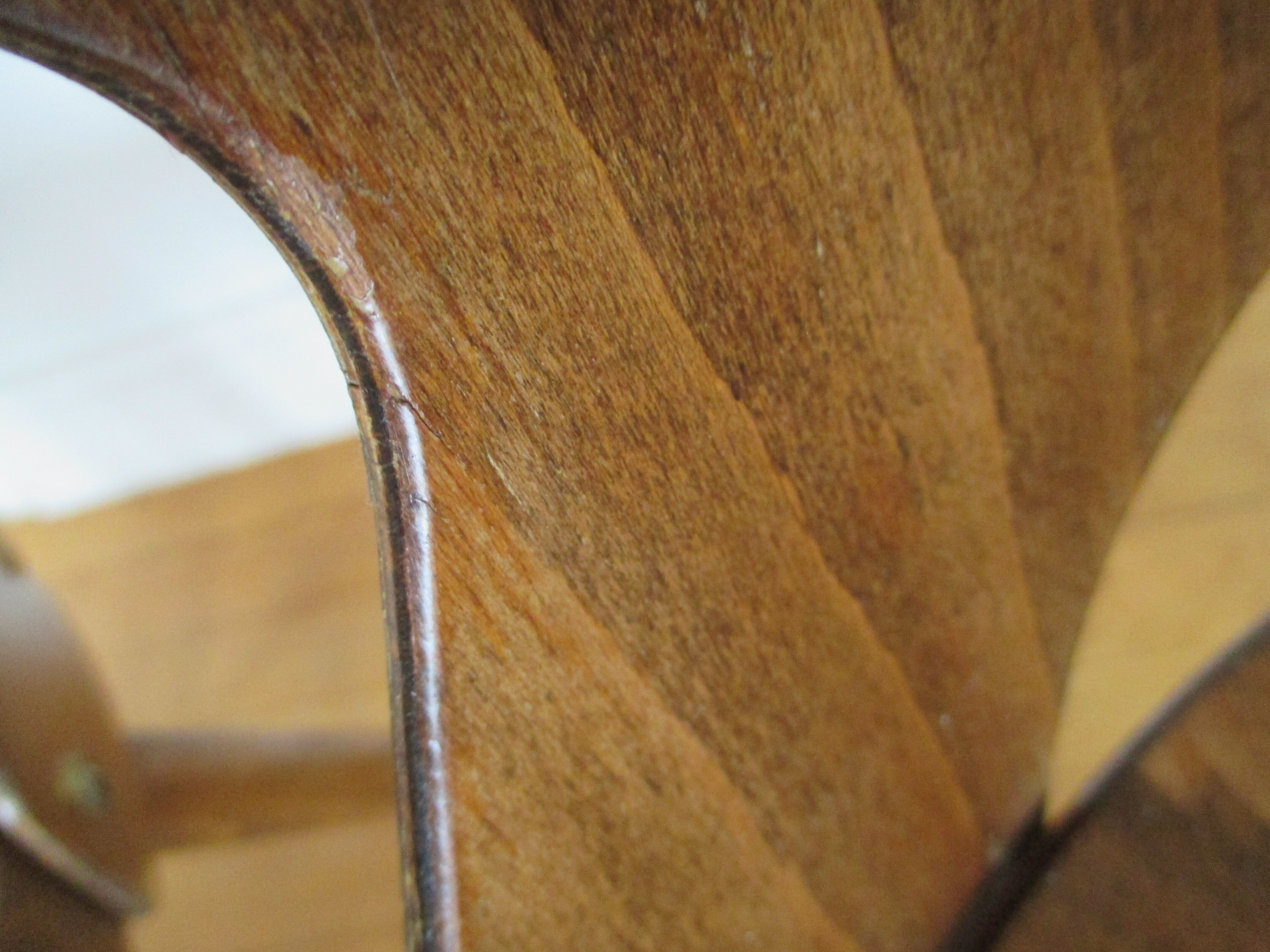 3 Trefle Bistrot Baumann chairs