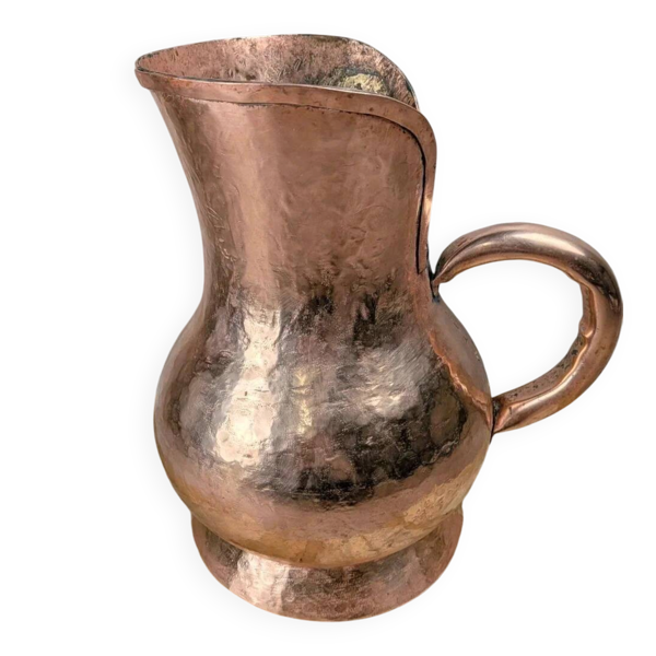 Pichet broc ancien en cuivre martelé