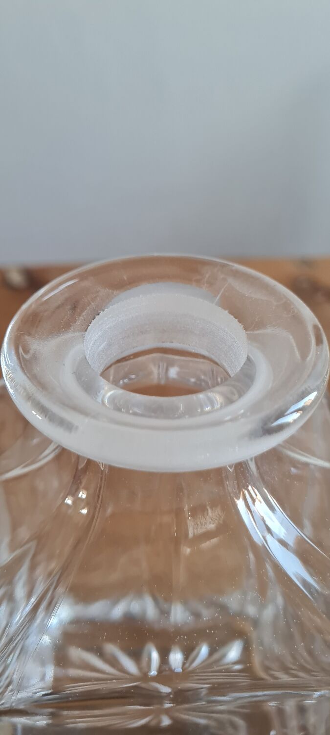 Crystal whisky decanter