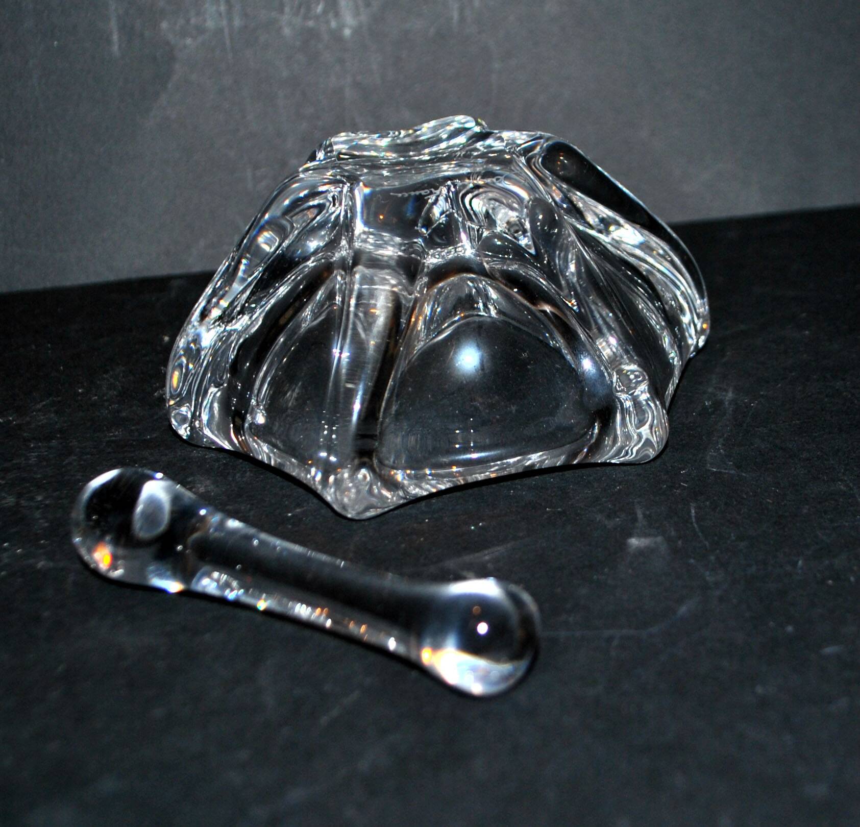 Vide-poche mortier et pilon en cristal daum signé design moderniste