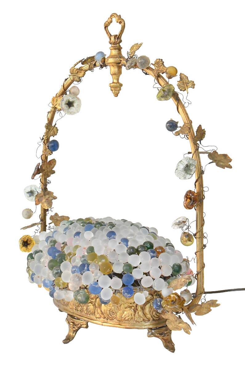 Cesare Toso table lamp in the shape of a basket filled with bunches of grapes.
