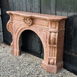 Impressive Napoleon III fireplace in violet brocatelle marble from Spain, circa 1880.