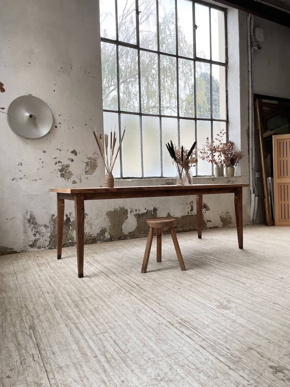 Farmhouse table with spindle legs 2m