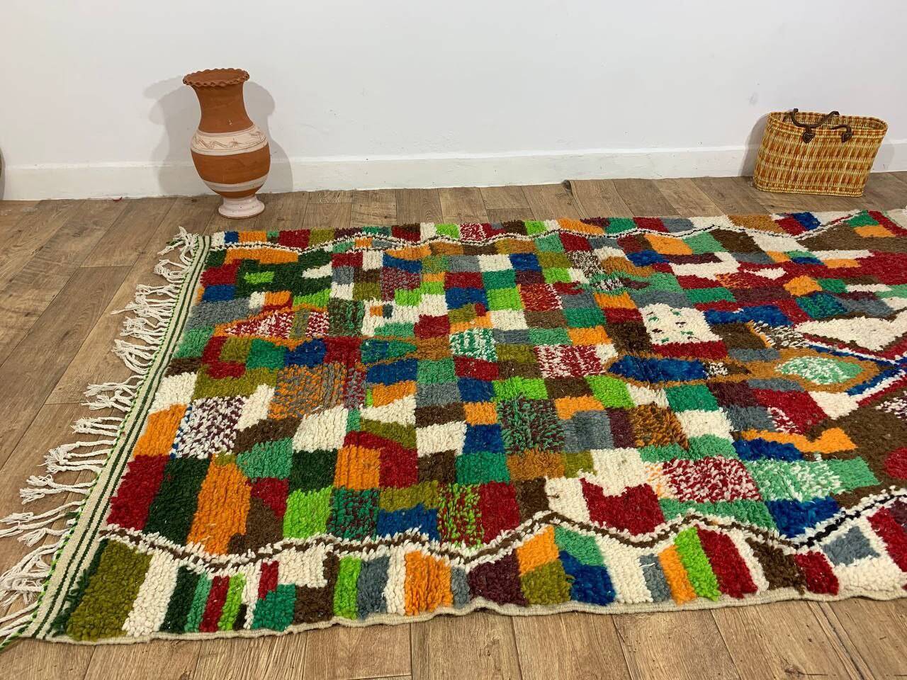 Handmade moroccan berber rug 243 x 157 cm