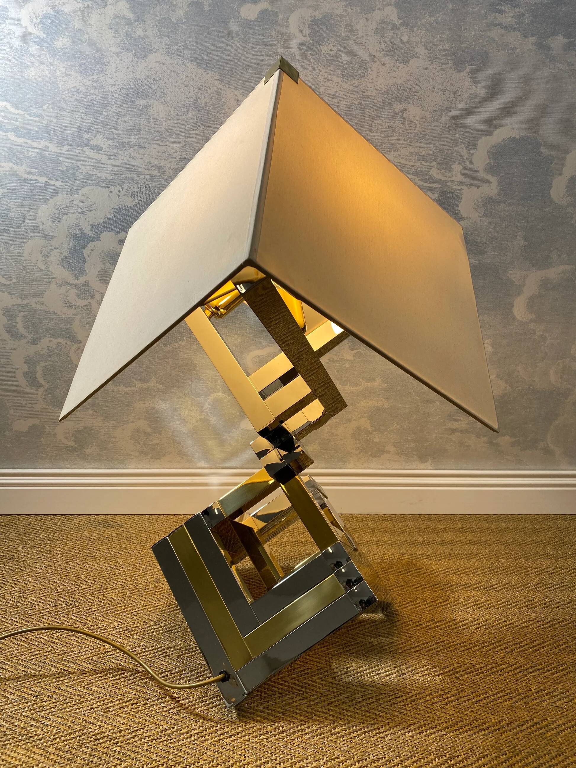 XXL two-tone table lamp in chrome and brass in the style of Willy Rizzo / Romeo Rega.