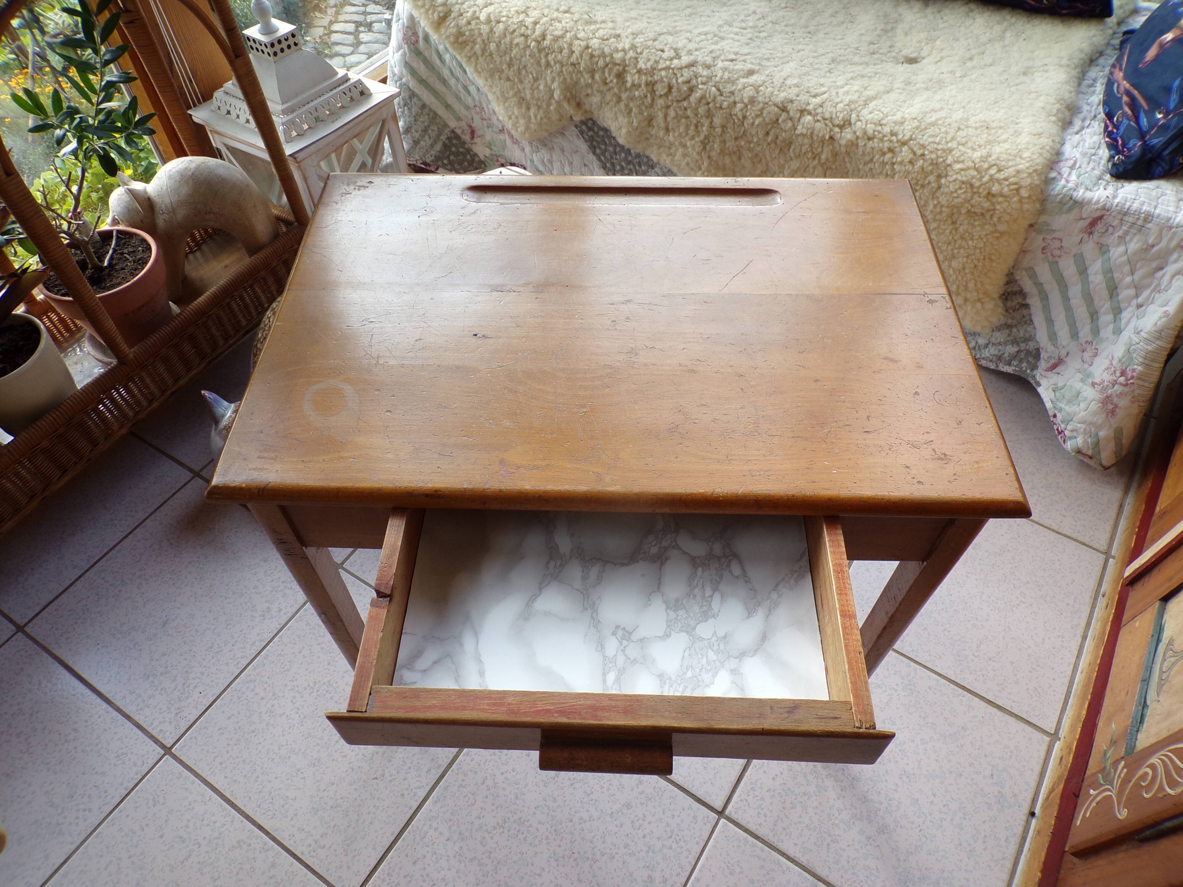 Child desk with all-wood drawer