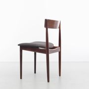 Suite de 4 chaises scandinaves en teck modèle 39