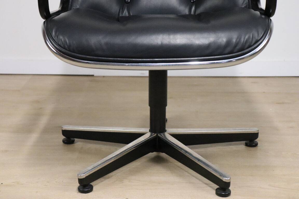 Charles Pollock leather office chair, Knoll edition, 1970