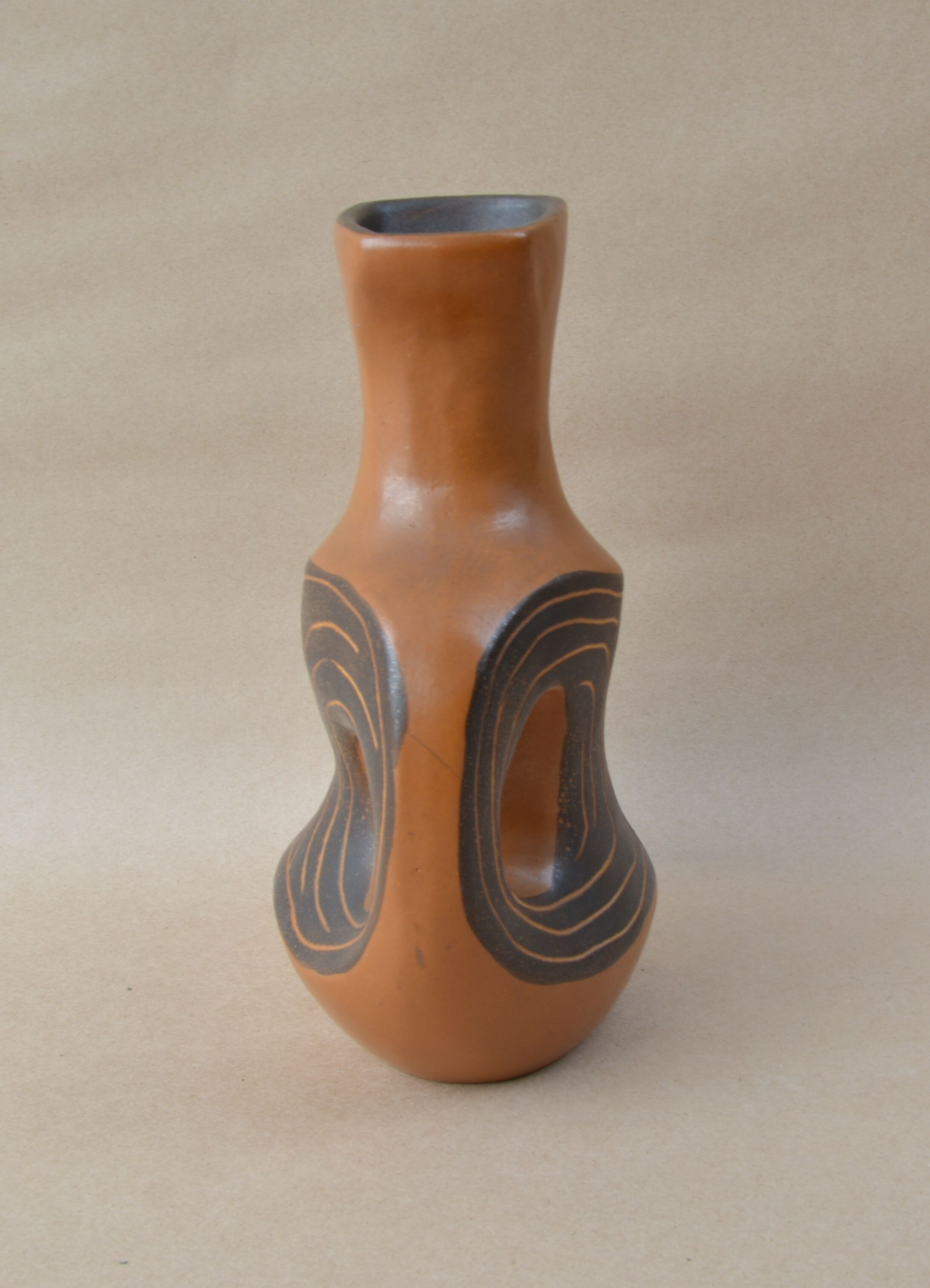 Vase anthropomorphe Marcel Guillot