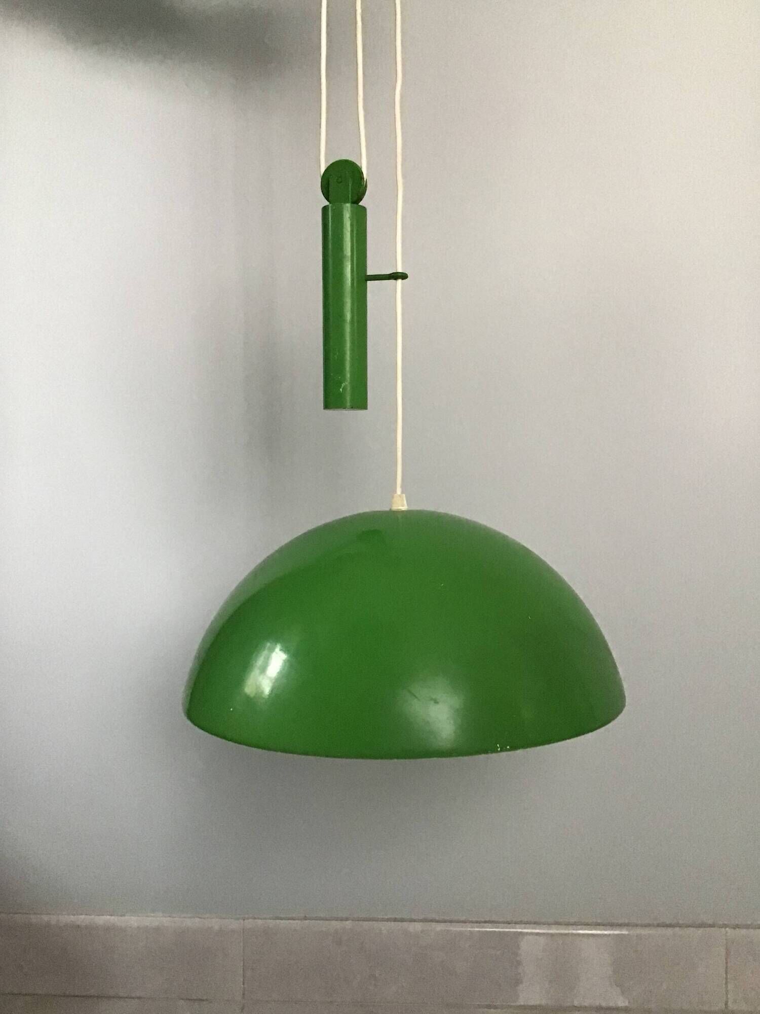 Stilnovo Suspension raises and lowers against weight 1960