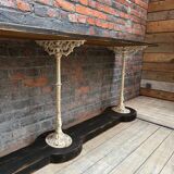 Decorative console table in cast iron and wood