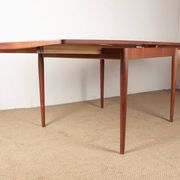 Table de repas Danoise carrée et extensible, teck, modèle 592, Arne Vodder.