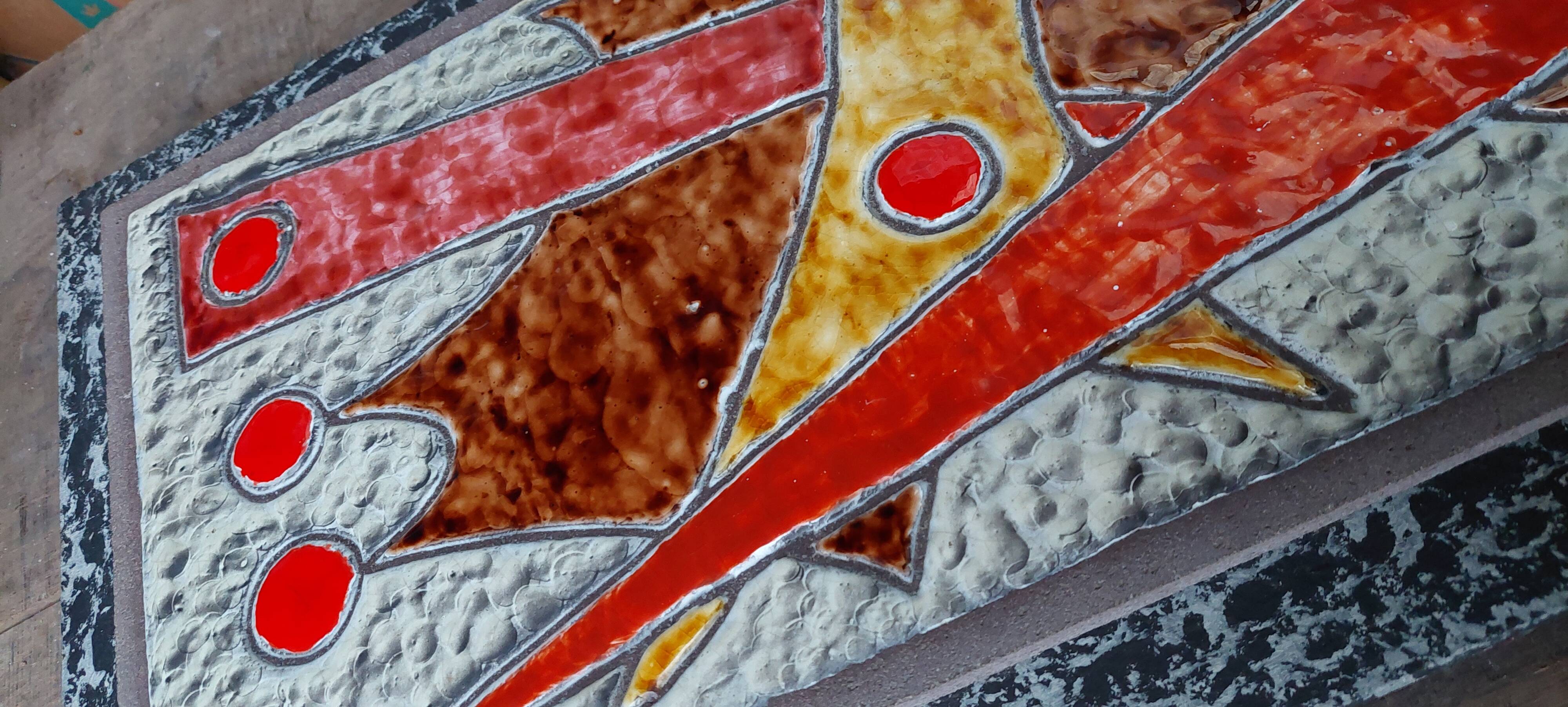 1960s wall decor in lava stone