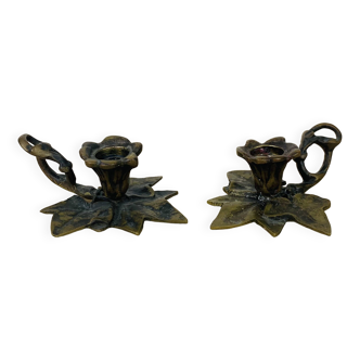 Paire de bougeoirs fleurs laiton, rat de cave